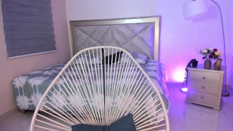 Snapshot of your_new_obsession_ chatting on 09.25.25 adah 3 online show from 09.25.25