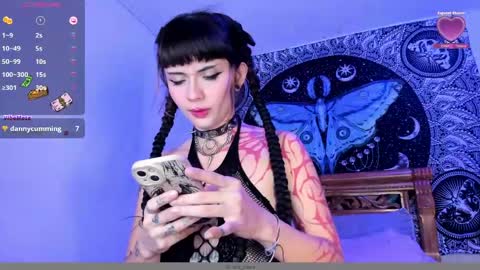 Snapshot of your_rosenrot chatting on 04.23.26 Daniela Help me reach 100 likes online show from 04.23.26