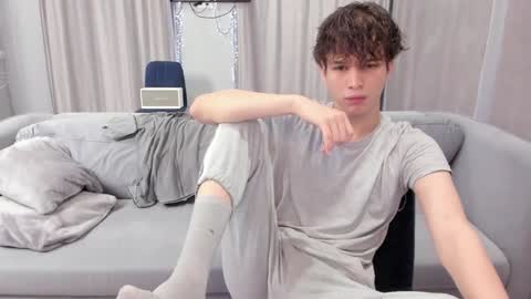 Snapshot of your_shy_guy chatting on 01.24.25 your_shy_guy online show from 01.24.25