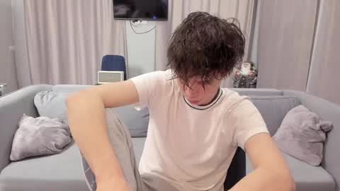 Snapshot of your_shy_guy chatting on 01.26.25 your_shy_guy online show from 01.26.25