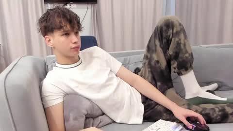 Snapshot of your_shy_guy chatting on 02.12.25 your_shy_guy online show from 02.12.25