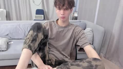 Snapshot of your_shy_guy chatting on 02.24.25 your_shy_guy online show from 02.24.25