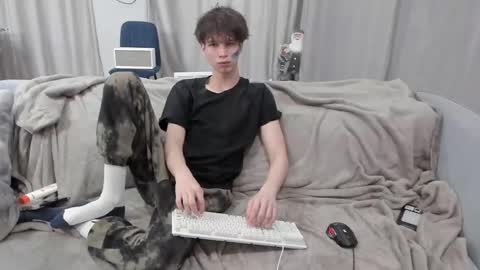 Snapshot of your_shy_guy chatting on 03.07.25 your_shy_guy online show from 03.07.25