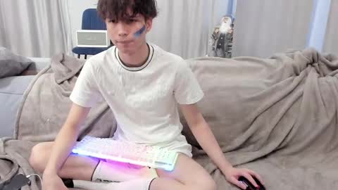 Snapshot of your_shy_guy chatting on 03.10.25 your_shy_guy online show from 03.10.25