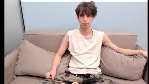 Snapshot of your_shy_guy chatting on 09.29.25 your_shy_guy online show from 09.29.25