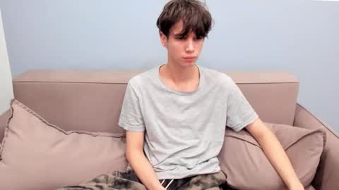 Snapshot of your_shy_guy chatting on 11.15.25 your_shy_guy online show from 11.15.25