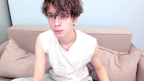 Snapshot of your_shy_guy chatting on 12.14.25 your_shy_guy online show from 12.14.25