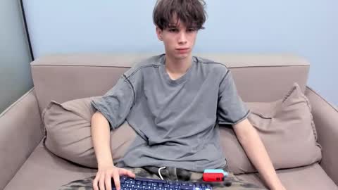 Snapshot of your_shy_guy chatting on 02.09.26 your_shy_guy online show from 02.09.26