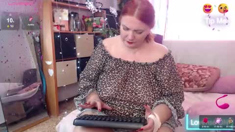 Snapshot of your_space_hot chatting on 01.31.25 Ammy online show from 01.31.25