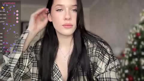 Mia  online show from 01.16.25