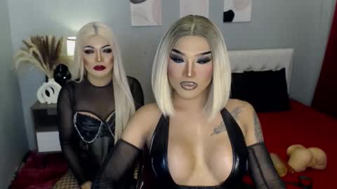 TRICXIEBELLE online show from 09.15.25