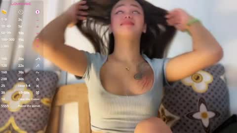 luvly online show from 04.11.26