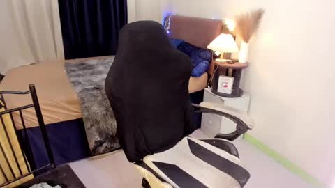 yourasian_bradley online show from 02.26.25