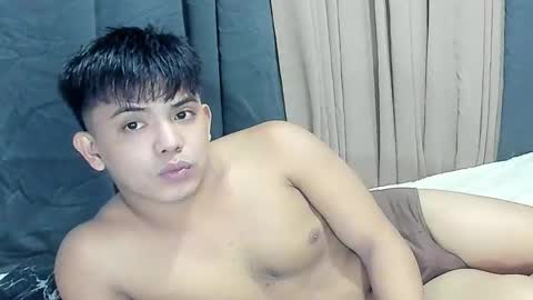 yourasian_bradley online show from 12.05.25