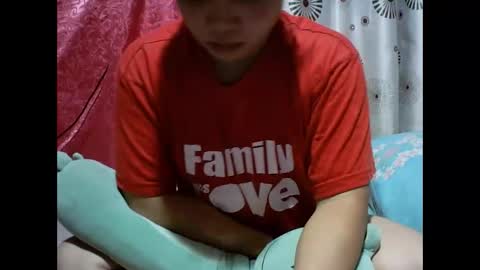 yourasian_lover29 online show from 12.15.25