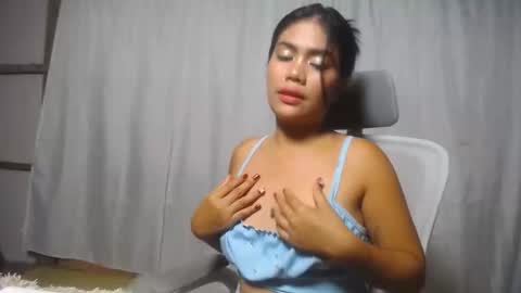 A V A online show from 09.10.25