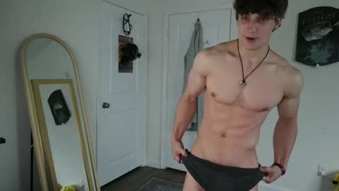 Snapshot of yourbigitalianstallion chatting on 06.10.26 Ben online show from 06.10.26