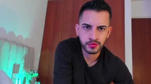 YOURBOYNEXTDOOR online show from 12.30.24