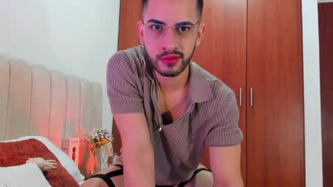 YOURBOYNEXTDOOR online show from 12.31.24