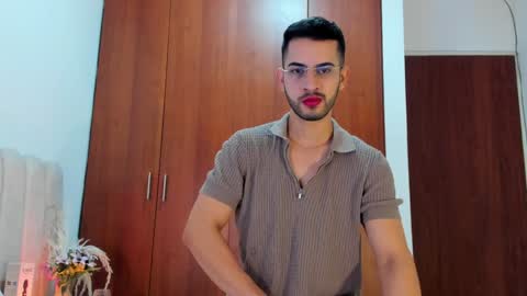 YOURBOYNEXTDOOR online show from 01.04.25