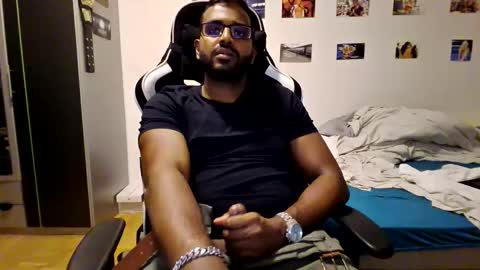 Snapshot of yourchrisjizz chatting on 09.08.25 yourchrisjizz online show from 09.08.25