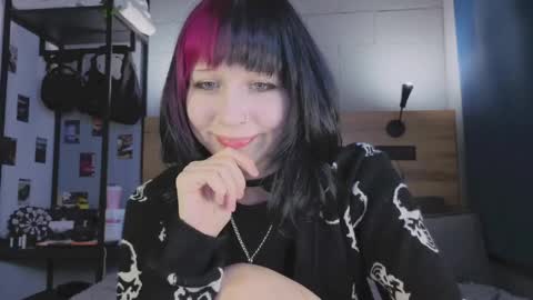 Snapshot of yourcutiegoth chatting on 05.30.26 Vasilisa online show from 05.30.26