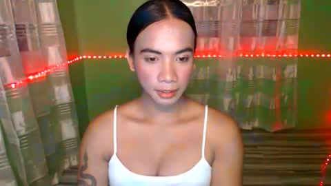 Snapshot of yourdreamgirl_ashley chatting on 05.17.26 ashley online show from 05.17.26