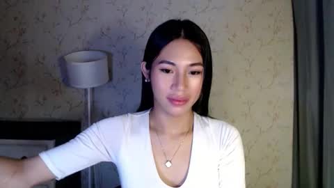 Snapshot of yourdreamgirlgwen chatting on 06.03.26 GWENI online show from 06.03.26
