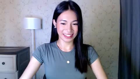 Snapshot of yourdreamgirlgwen chatting on 06.07.26 GWENI online show from 06.07.26
