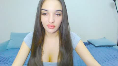 Snapshot of yourdreammary chatting on 06.25.26 Adele online show from 06.25.26