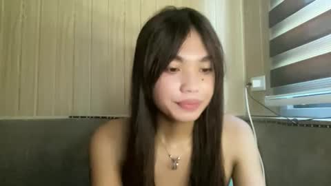 Snapshot of yourehot_sedny chatting on 05.27.26 yourehot_sedny online show from 05.27.26