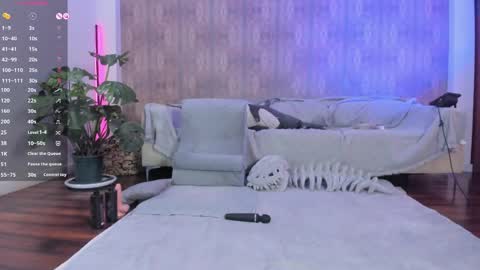Snapshot of youreyesgazm chatting on 05.11.26 Mary online show from 05.11.26