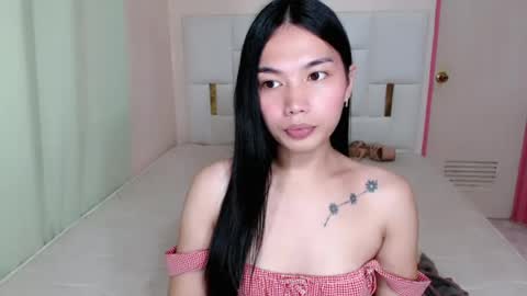 Snapshot of yourfantasy_girl chatting on 07.14.26 jenlie online show from 07.14.26