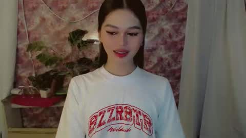Snapshot of yourfavoratesunshine chatting on 05.14.26 Sunshine online show from 05.14.26