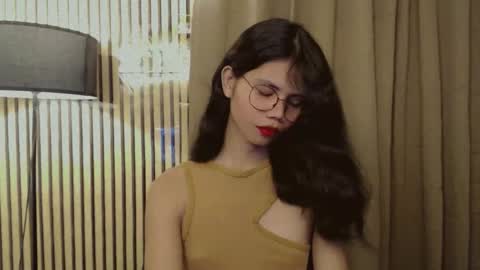 Vivian online show from 10.27.25