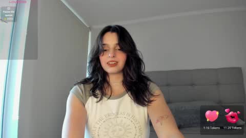 Snapshot of yourfreakygirl chatting on 03.26.26 Helena online show from 03.26.26