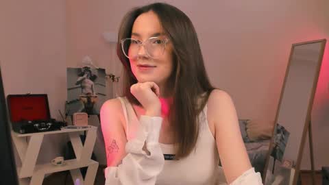 Snapshot of yourfrenchteacher chatting on 02.18.25 Chloe online show from 02.18.25