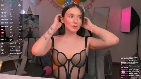 Snapshot of yourfrenchteacher chatting on 03.12.25 Chloe online show from 03.12.25