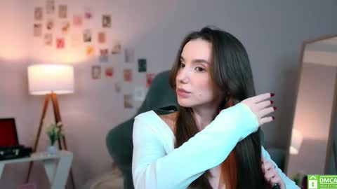 Snapshot of yourfrenchteacher chatting on 09.24.25 Chloe online show from 09.24.25