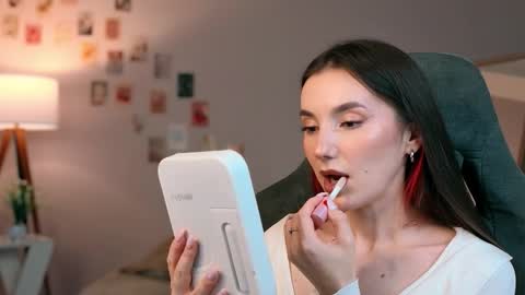Snapshot of yourfrenchteacher chatting on 10.14.25 Chloe online show from 10.14.25