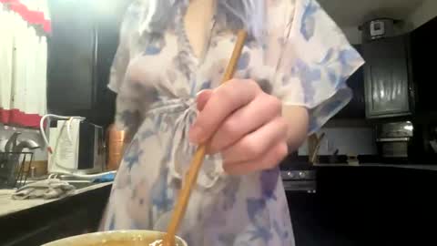 Snapshot of yourfriendlypsychopaths chatting on 01.19.25 Scarlet Bunny online show from 01.19.25