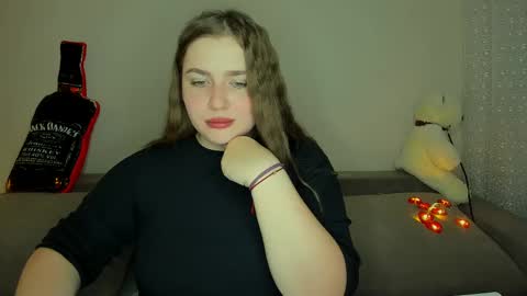 Snapshot of yourgem__ chatting on 02.25.25 yourgem__ online show from 02.25.25