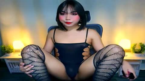 Goddess Yoshi online show from 11.01.25