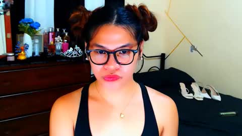 Snapshot of yourgoddesscruella chatting on 03.22.26 yourgoddesscruella online show from 03.22.26