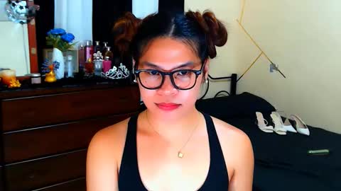 Snapshot of yourgoddesscruella chatting on 03.26.26 yourgoddesscruella online show from 03.26.26