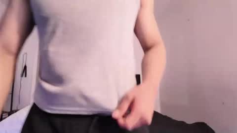 Snapshot of yourguuy21 chatting on 02.02.26 yourguuy21 online show from 02.02.26