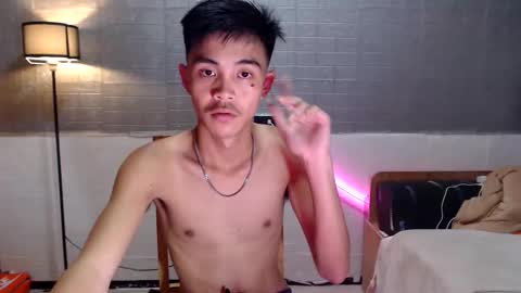 Snapshot of yourguy_josh23 chatting on 03.18.26 Josh online show from 03.18.26