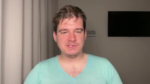 Snapshot of yourhairybuddy chatting on 04.19.26 Andrey online show from 04.19.26