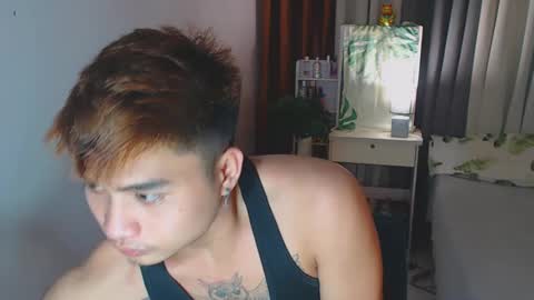 Snapshot of yourhandsome_hunk chatting on 12.29.24 Paul online show from 12.29.24