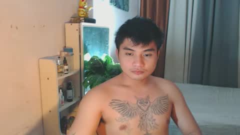 Snapshot of yourhandsome_hunk chatting on 04.25.26 Paul online show from 04.25.26